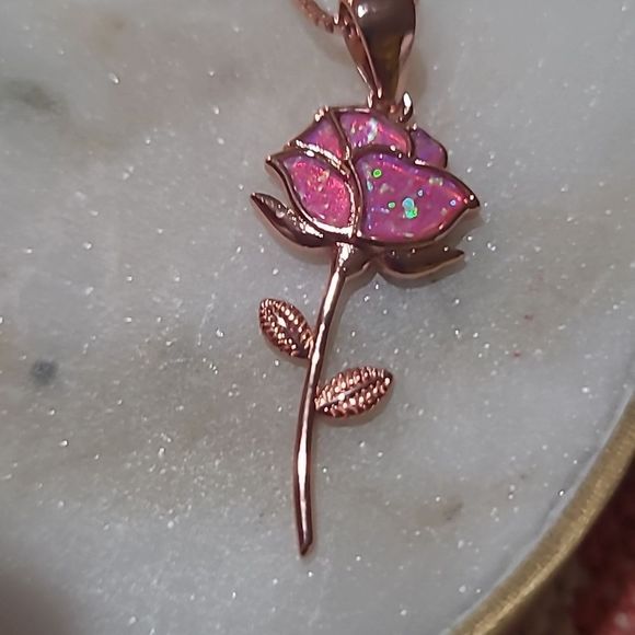 Fashion Jewelry Jewelry - Moms Day is May 14! Gifts Rose and Stem Pendant Chain Necklace